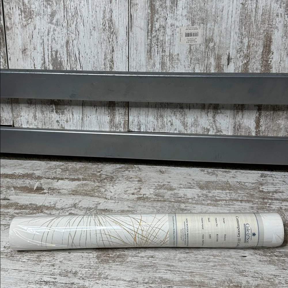Cole & Son Contemporary III 'Hickory' Non-Woven Wallpaper Roll